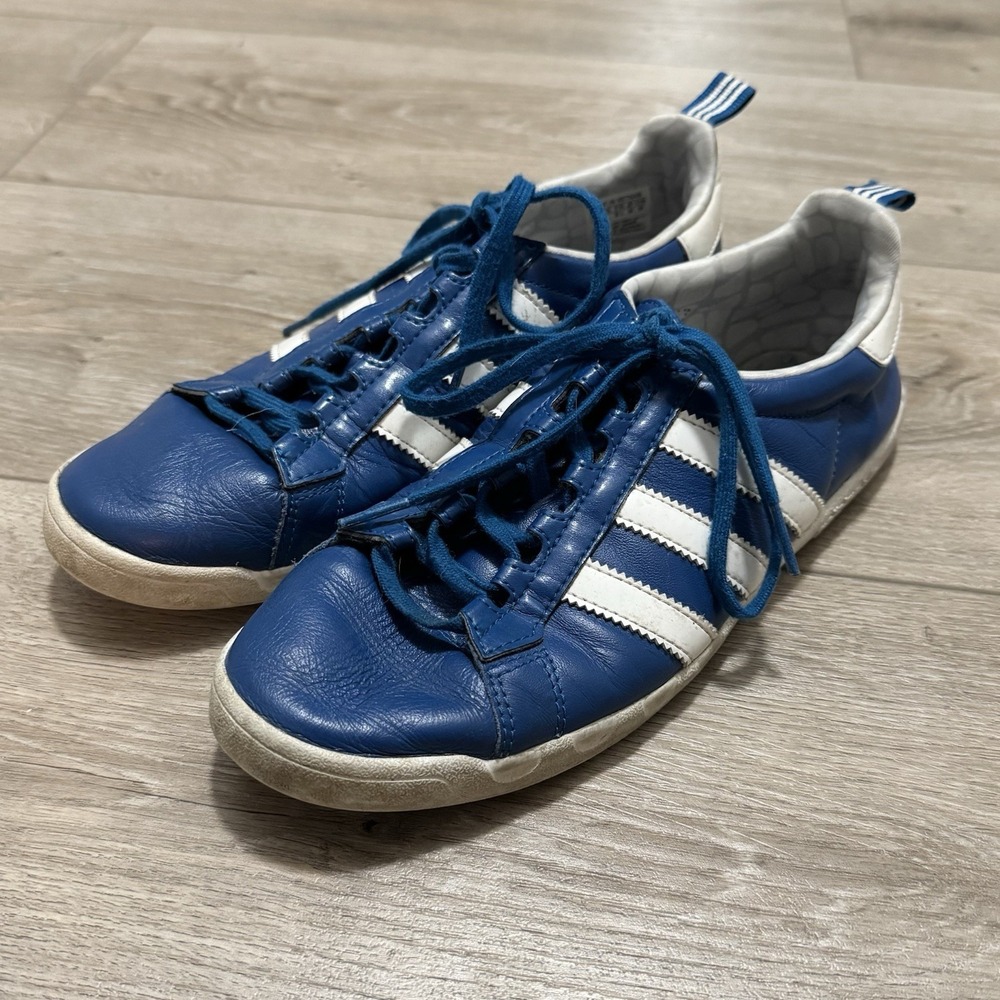 vintage Adidas Blue Strike‎ sneakers Size 7.5 US